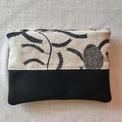 C057 Ink and Spindle linen with Black leather - Image 2