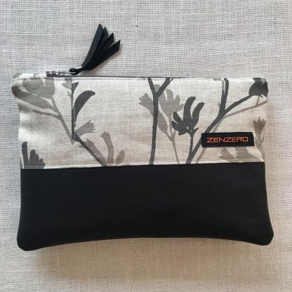 C060 Ink and Spindle linen with Black leather