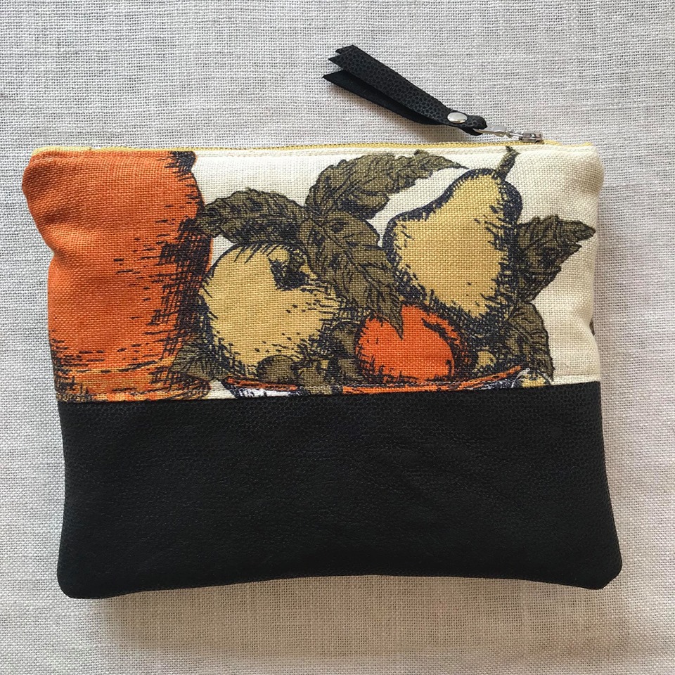 C065 Vintage flowers and Black leather - Image 2