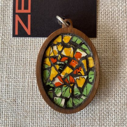 Oak wooden leaf pendant with mosaic